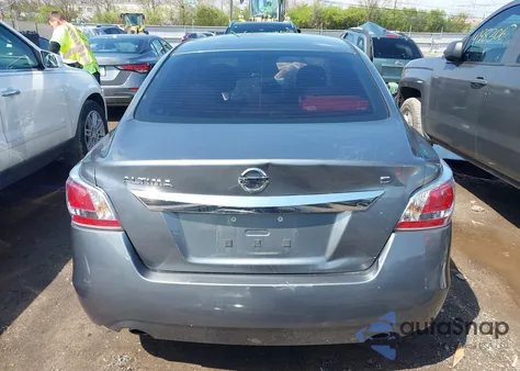 2015 Nissan Altima 2.5 S из США, поврежденный, VIN 1N4AL3AP8FN362880